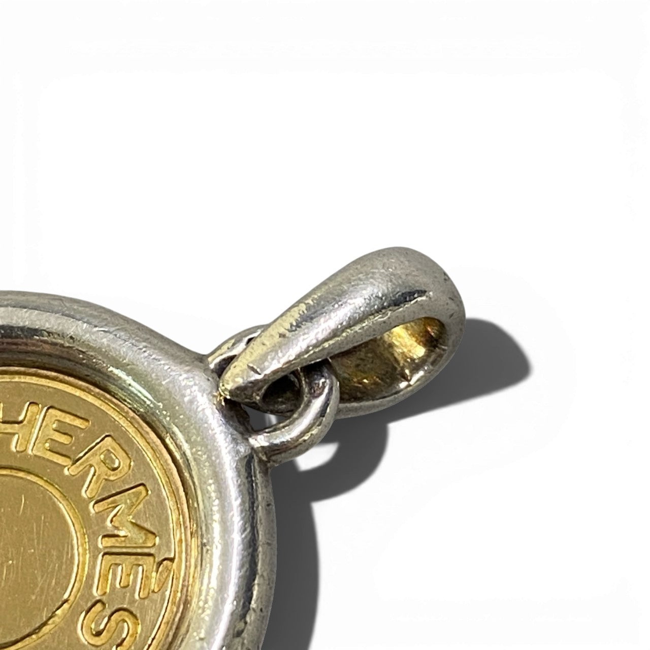 b15 HERMES エルメス セリエ ペンダントトップ アクセサリー ゴールド×シルバー 750×925 ユニセックスta1