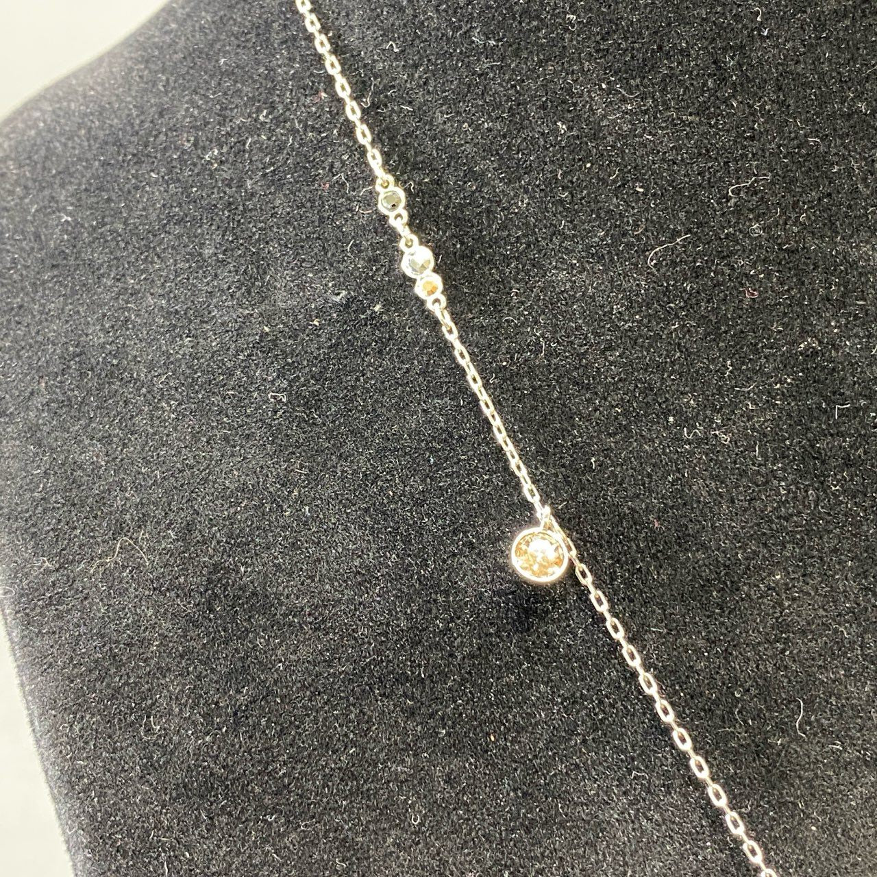 g29 SWAROVSKI スワロフスキー Happy Smile ハッピースマイルチャーム ネックレス シルバー ラインストーン アクセサリー ラグジュアリー