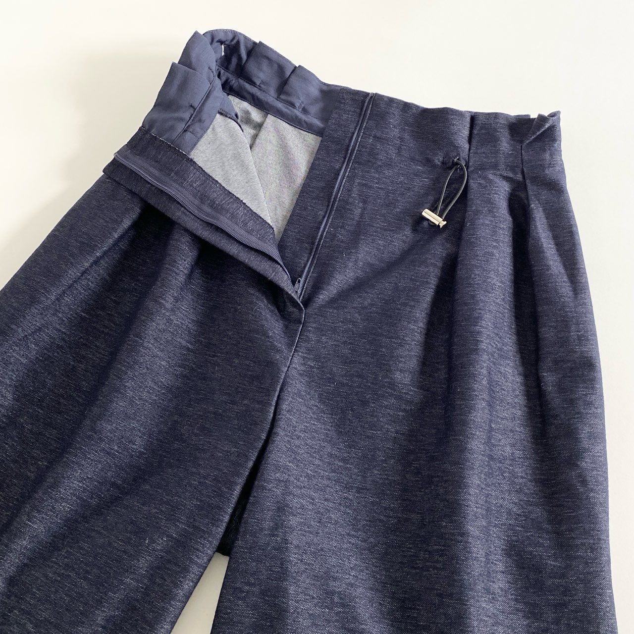 11d14 《美品》 Rene ルネ キュロットパンツ デニム 膝下丈 ハーフパンツ ウエストコード付き 6925010 サイズ34 インディゴブルー レディース 春