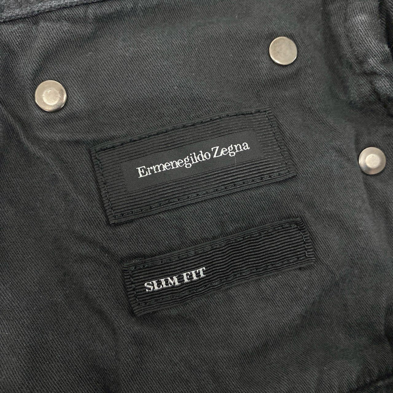 11i16 Ermenegildo Zegna エルメネジルドゼニア 5ポケット スラックスパンツ テーパードパンツ ボトムス レザーパッチ 30 グレー メンズ スリムフィットu02t