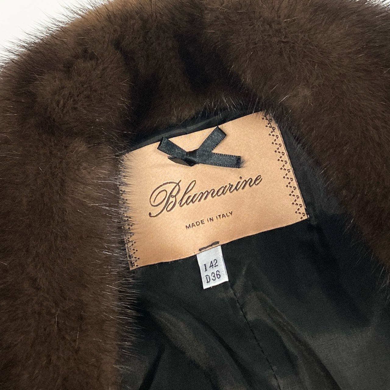 83i29 《美品》Blumarine ブルマリン ツイードジャケット ジャケットアウター スタッズ ファー 36サイズ ブラック ブラウン レディースo07t