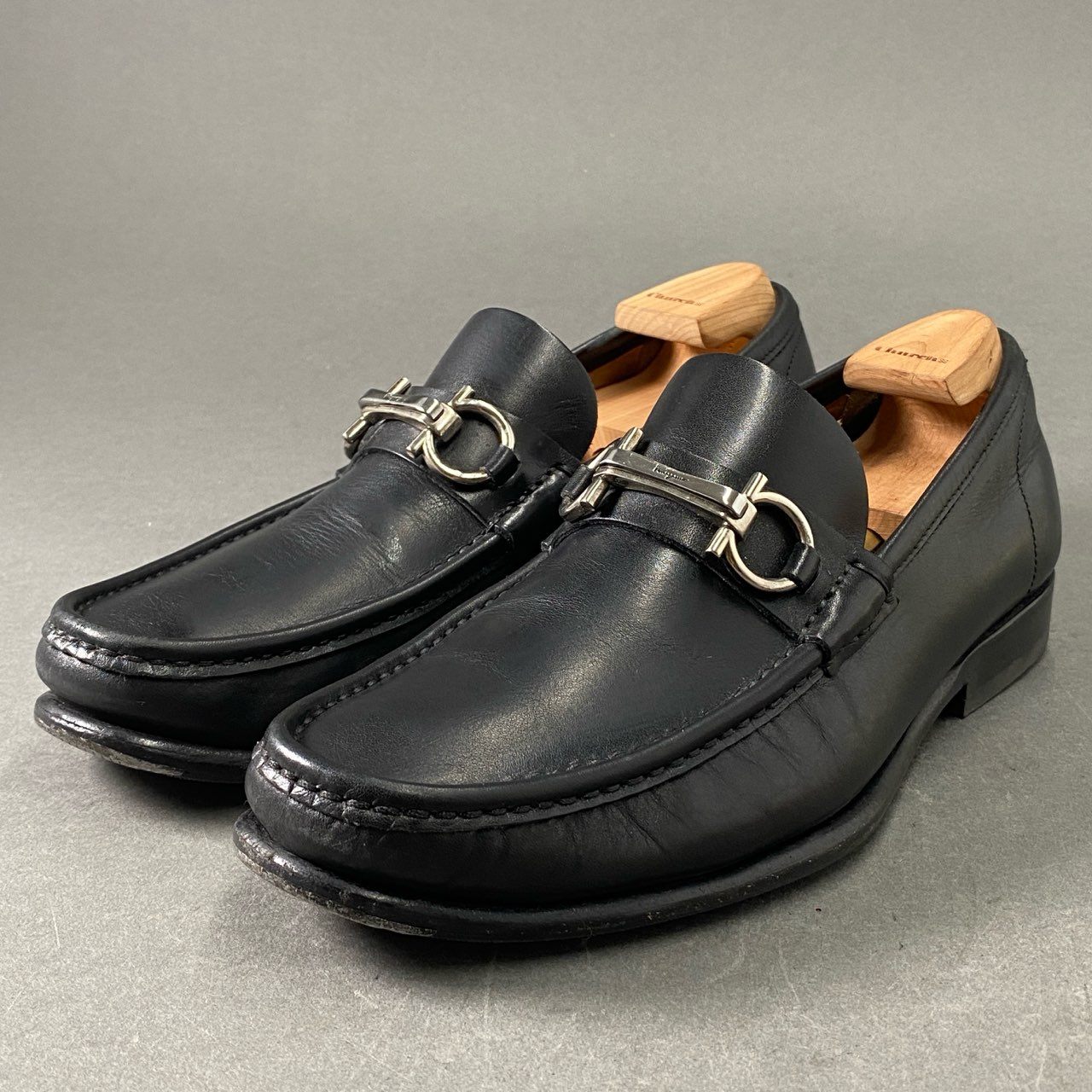 2f12 《美品》 Salvatore Ferragamo サルヴァトーレ フェラガモ ガンチーニ ローファー ホースビット 6 ブラック レザー イタリア製 シューズ
