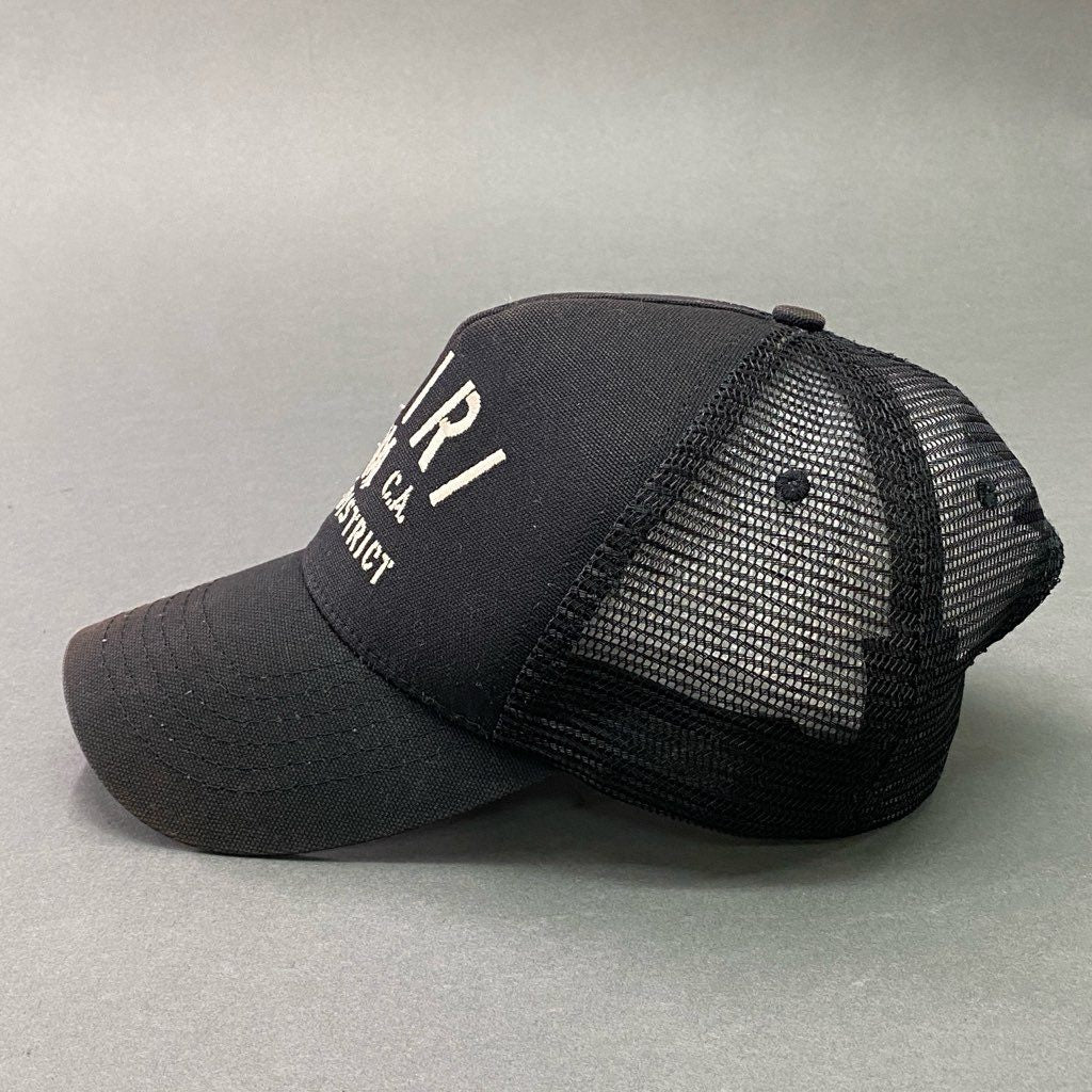 d5 AMIRI アミリ Stencil Trucker Hat FW22 ゴルフデザイナーキャップ トラッカーキャップ ロゴキャップ SR3T00004SMRDCA0 FREE ブラック