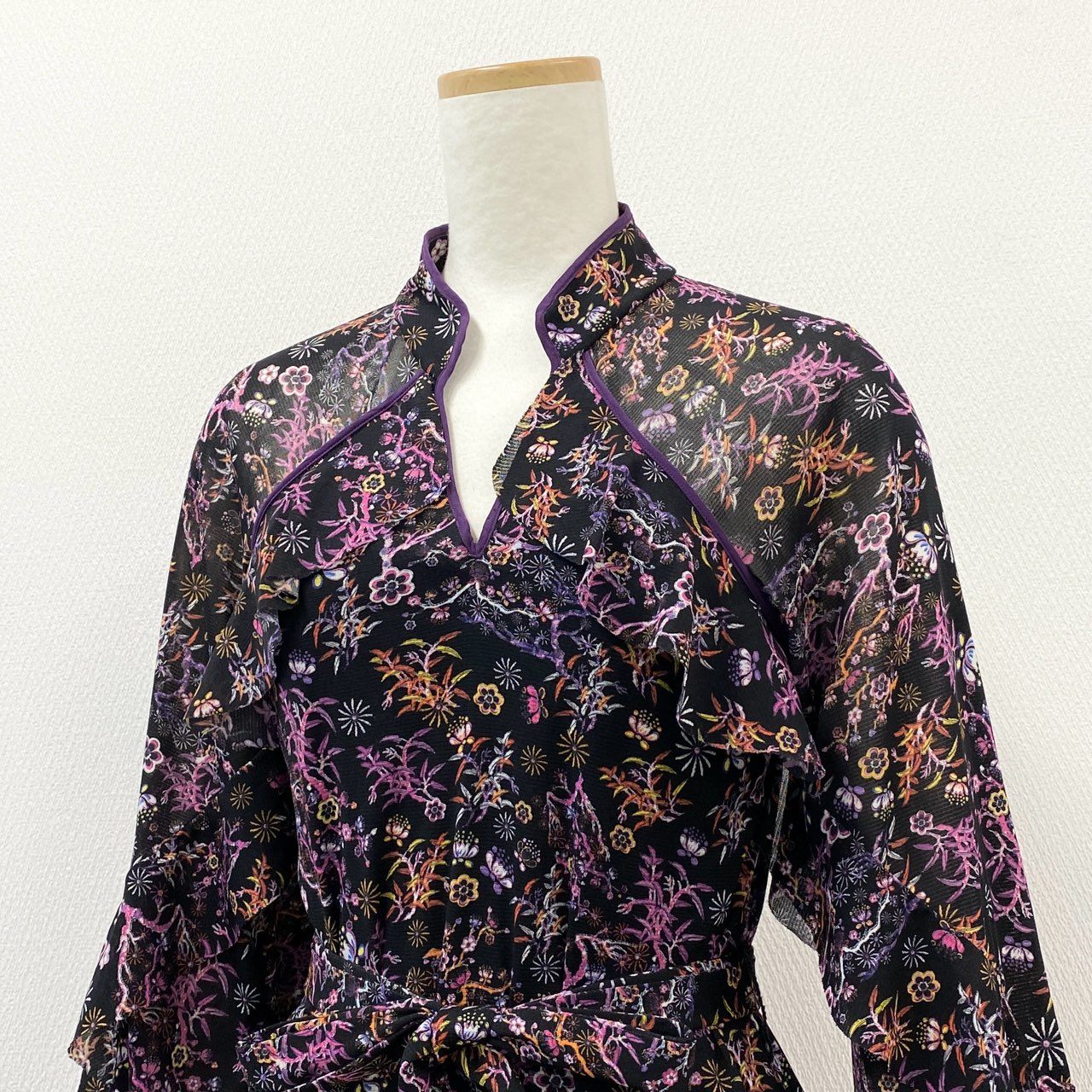 19f11 VIVIENNE TAM ヴィヴィアンタム パワーネットワンピース ドレス 長袖ワンピース 薄手 総柄ワンピース 花柄 レディース 女性用 10276140 40 ブラック ナイロン100%