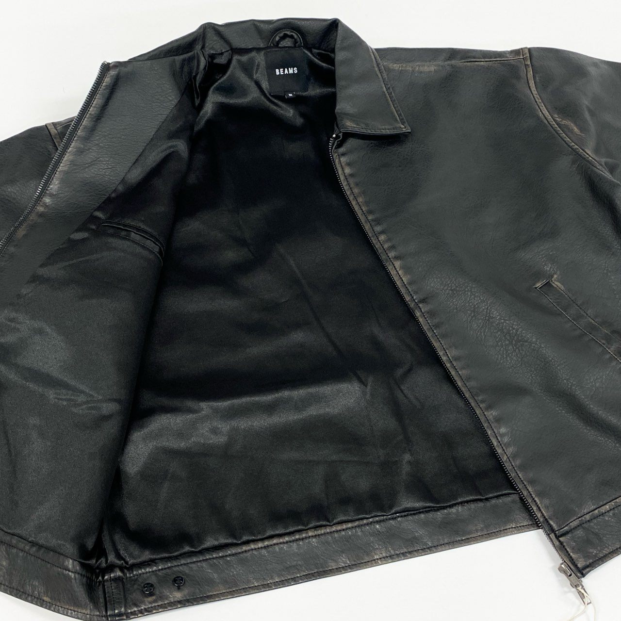 51f3 【新品タグ付き】 BEAMS ビームス 2024AW ユーズド加工 レザーブルゾン シングルライダース ジャケット 11-18-1831-202-19-22 サイズM ブラック レザー メンズ