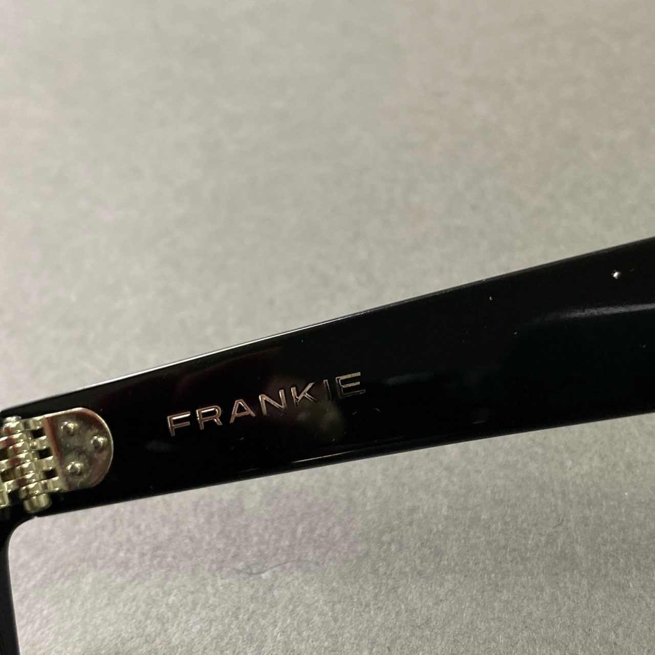 e16 Shady CHARACTER シェイディキャラクター FRANKIE サングラス オーバル メガネ 眼鏡 アイウェア SCPL-002A ブラック パープル