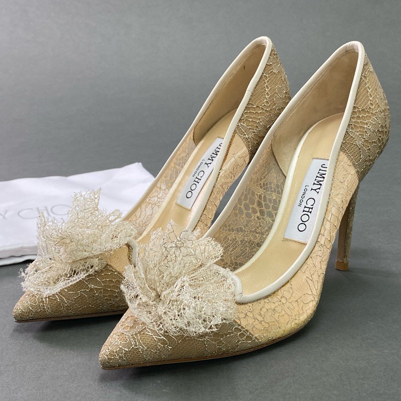 3c18 《美品》 JIMMY CHOO ジミーチュウ レースモチーフ付き ハイヒール パンプス シューズ イタリア製 36 1/2 ベージュ ホワイト