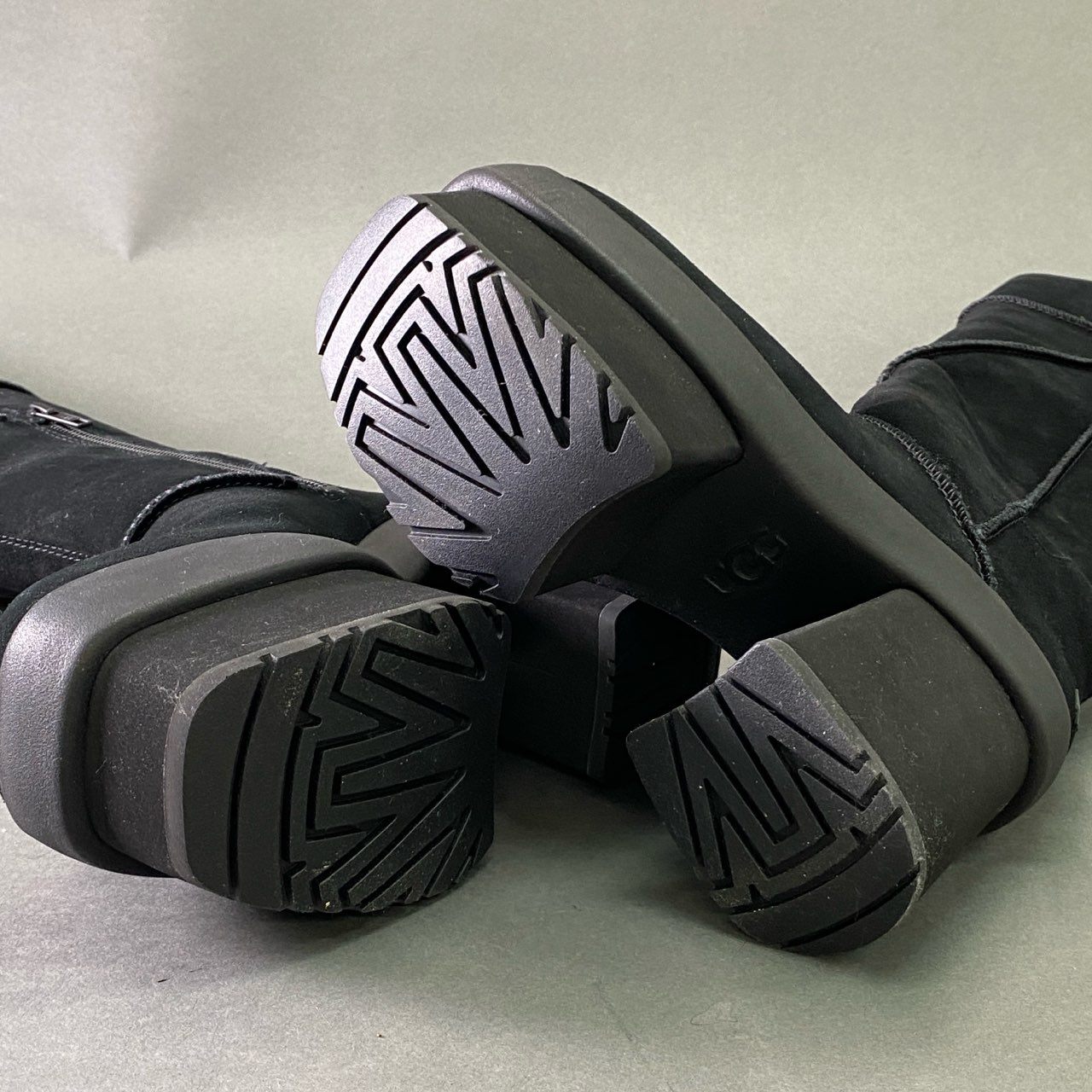 4f8 《美品》定価¥49500 UGG アグ New Heights Platform Xtra 厚底 ニーハイ ロングブーツ 6 ブラック レザー Y2K ムートン シューズ 箱付き