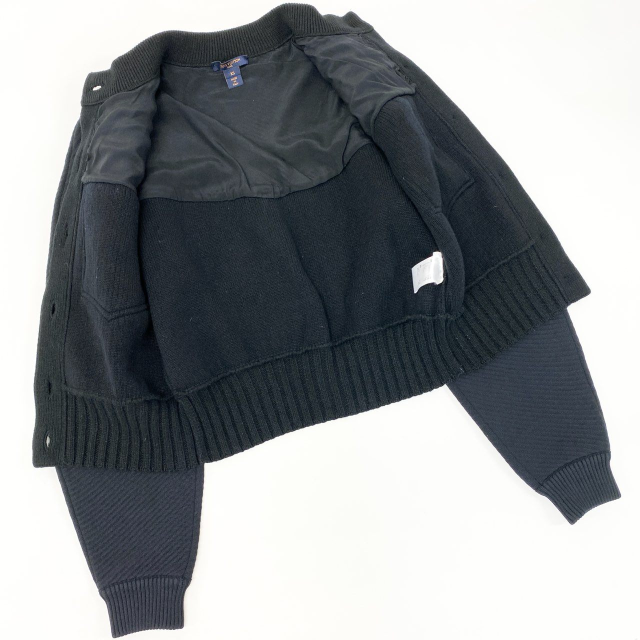 54h27《美品》LOUIS VUITTON ルイヴィトン クロップド コンパクトジャケット ニットジャケット 金ボタン XSサイズ ブラック レディース 女性用k02i