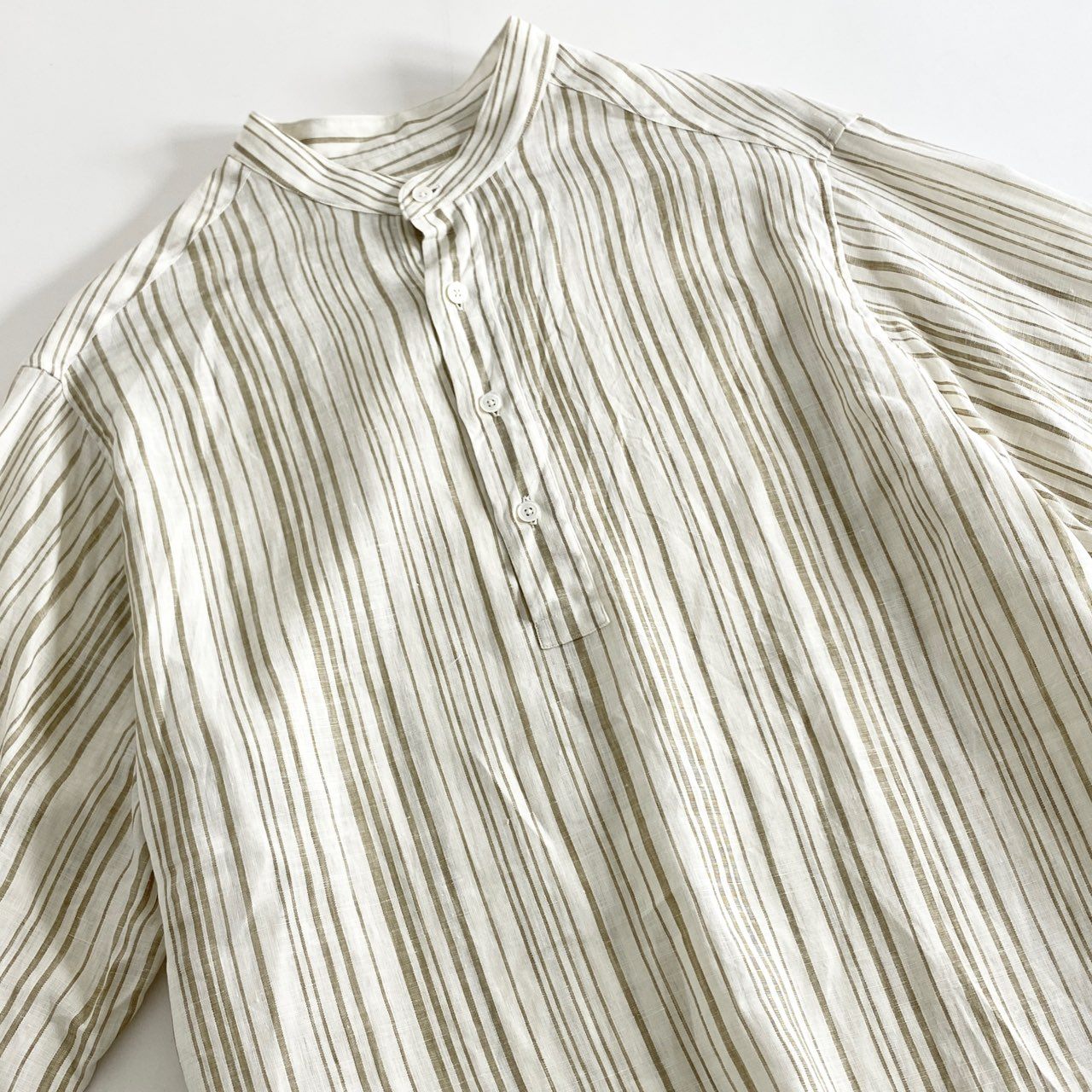 40h8-2 《美品》 フランス製 HERMES エルメス バンドカラーシャツ 長袖シャツ リネンシャツ ストライプ セリエボタン サイズ41/16 ホワイト×グリーン系 リネン100% メンズ