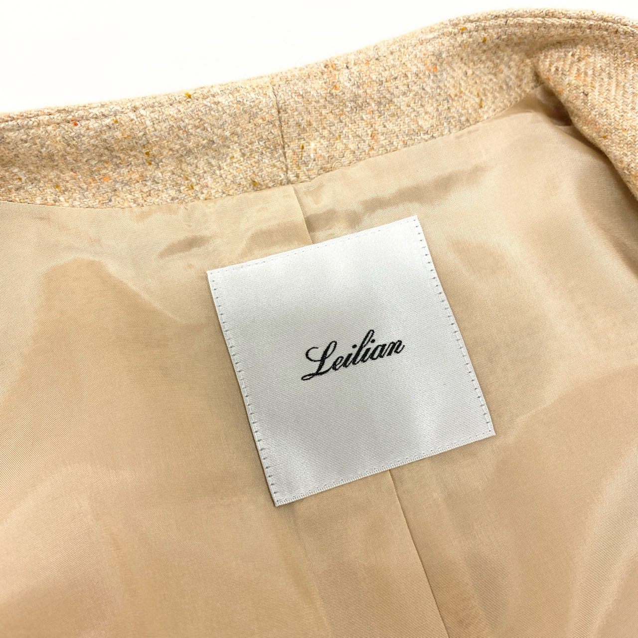 86j20 《極美品》 Leilian レリアン ノーカラージャケット テーラードジャケット ロロピアーナ生地 カシミヤ97% サイズ9 ベージュ ミックスネップ レディースu02t