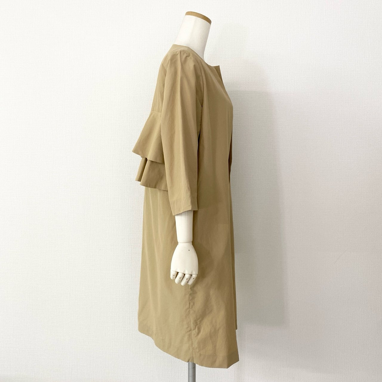 17i23 《美品》 yori ヨリ ダブルフレア スプリングコート ノーカラーコート サイズF ベージュ レディース 女性用 ライトアウター