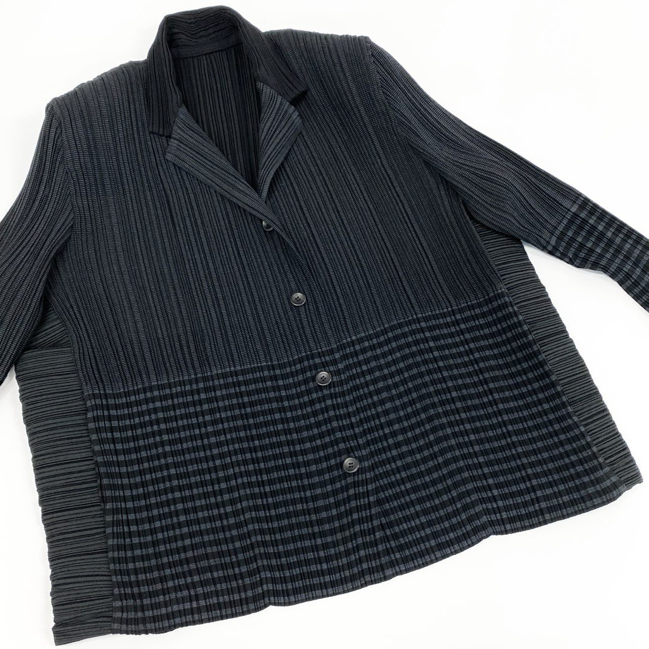 59e9 ISSEY MIYAKE イッセイミヤケ ボーダー切替 変形パターン プリーツジャケット IM84-FD912 サイズM ブラック レディース 女性用 プリーツプリーズ