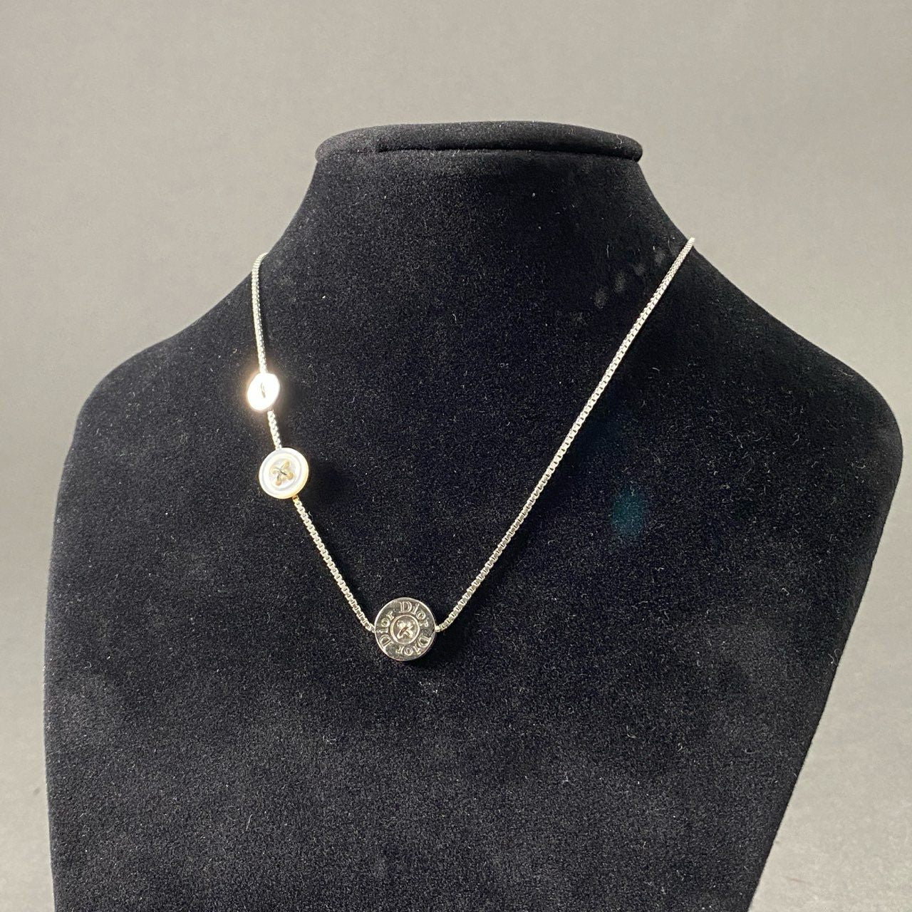 3e12 Christian Dior クリスチャン ディオール ボタンデザイン ネックレス シルバー アクセサリー ジュエリー CD