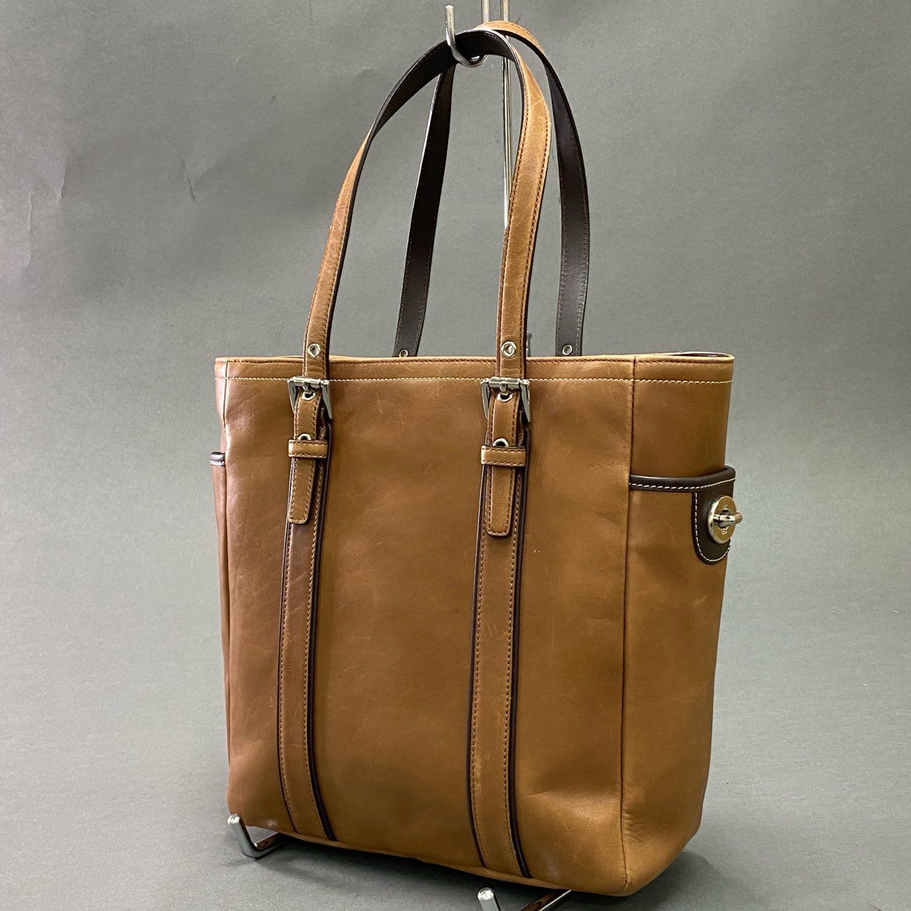 Cc21 COACH コーチ レザートートバッグ 8E92 ブラウン Leather ワンショルダー ターンロック カバン ユニセックス