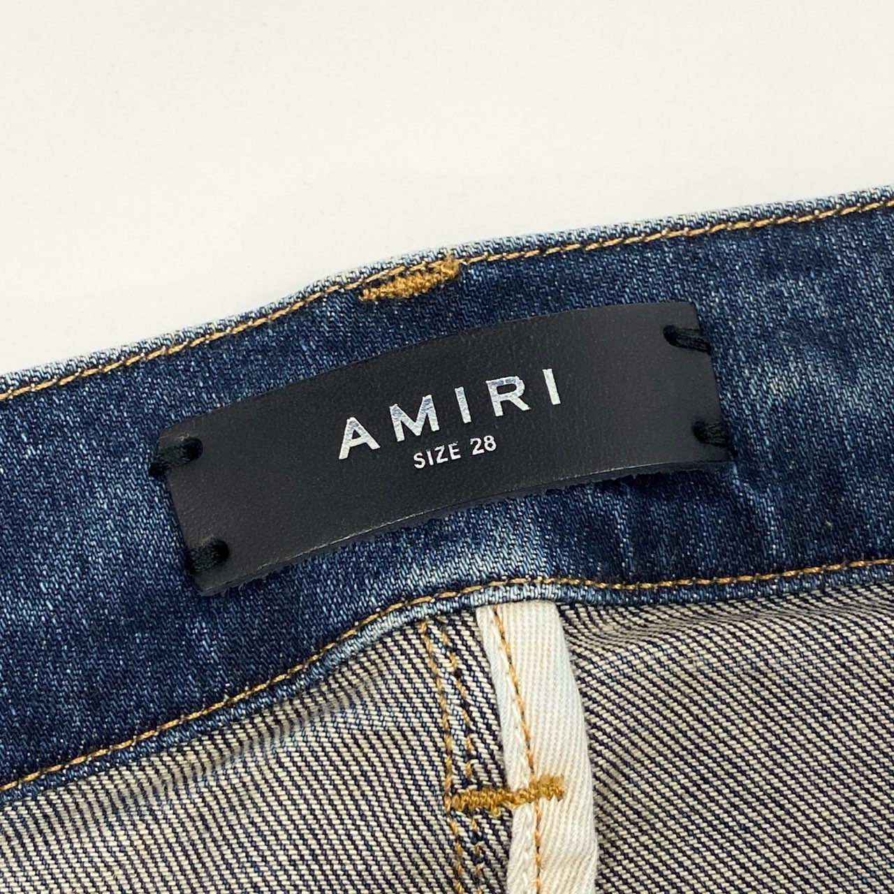 19g28《未使用》タグ付 AMIRI アミリ 蛇腹ダメージ加工 スキニーデニムパンツ ジーンズ ボトムス クラッシュ加工 SR1PXMD001SAMDSI 28 インディゴブルー コットン メンズ