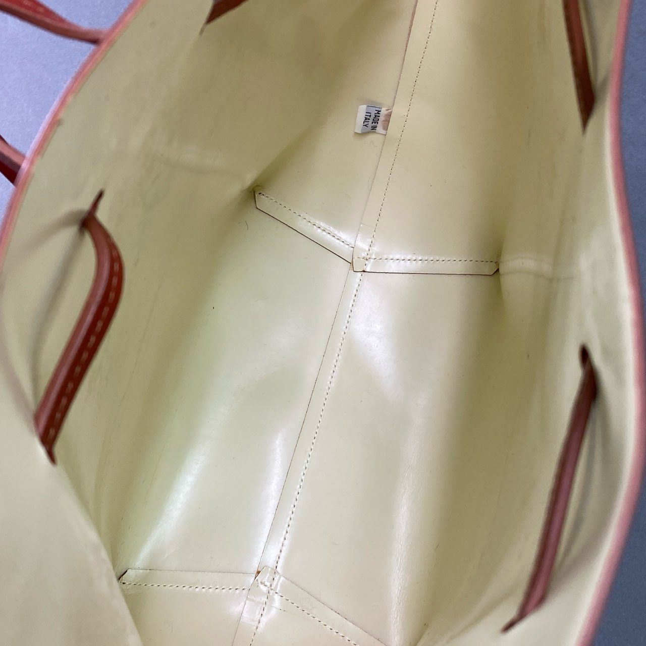 Bc10 MANSUR GAVRIEL マンサーガブリエル レザーショルダーバッグ レッド Leather カバン 大容量◎ Shoulder Bag タグ付き