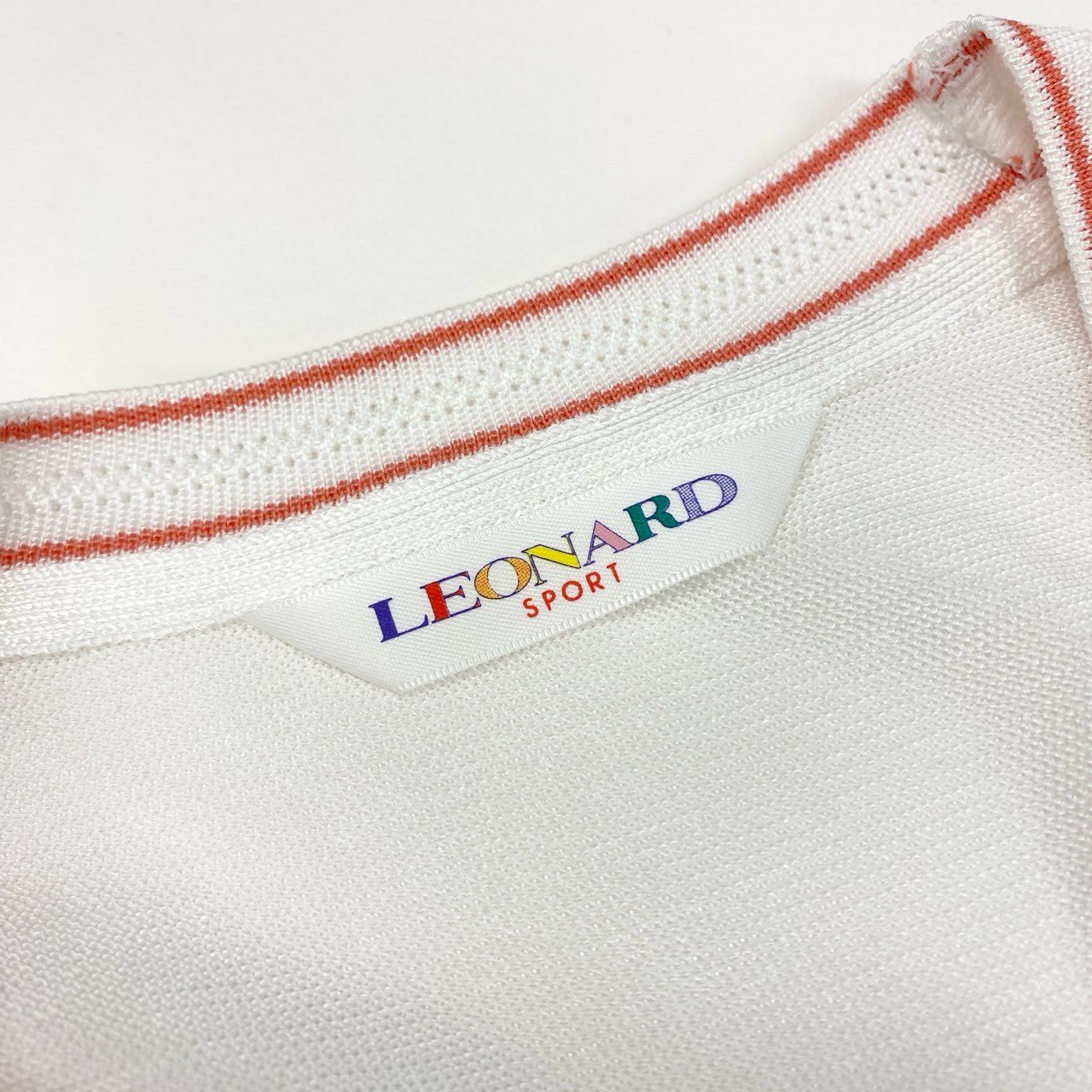 68g21-5 《極美品》 LEONARD レオナール カンカン素材切替 薄手カーディガン ニットカーディガン 美しい花柄プリント サイズ40 マルチカラー レディース 日本製
