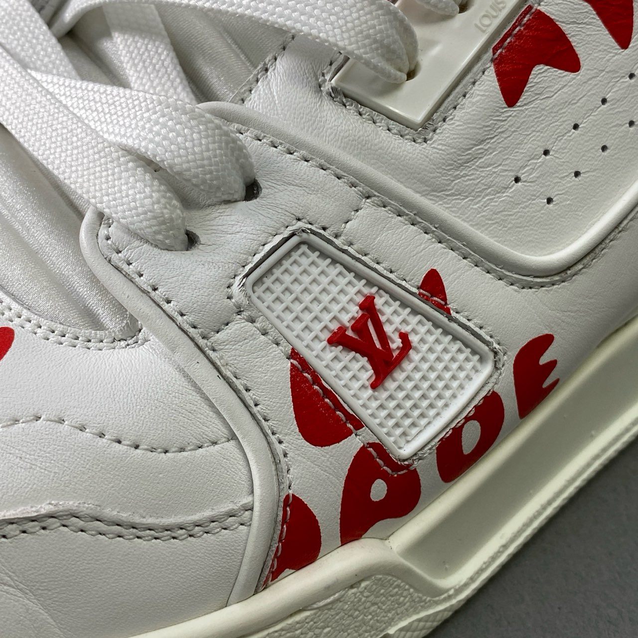 1i4 《美品》 LOUIS VUITTON ルイヴィトン × NIGO LV トレイナー ライン スニーカー 7 ホワイト レッド シューズ 紳士靴t18r