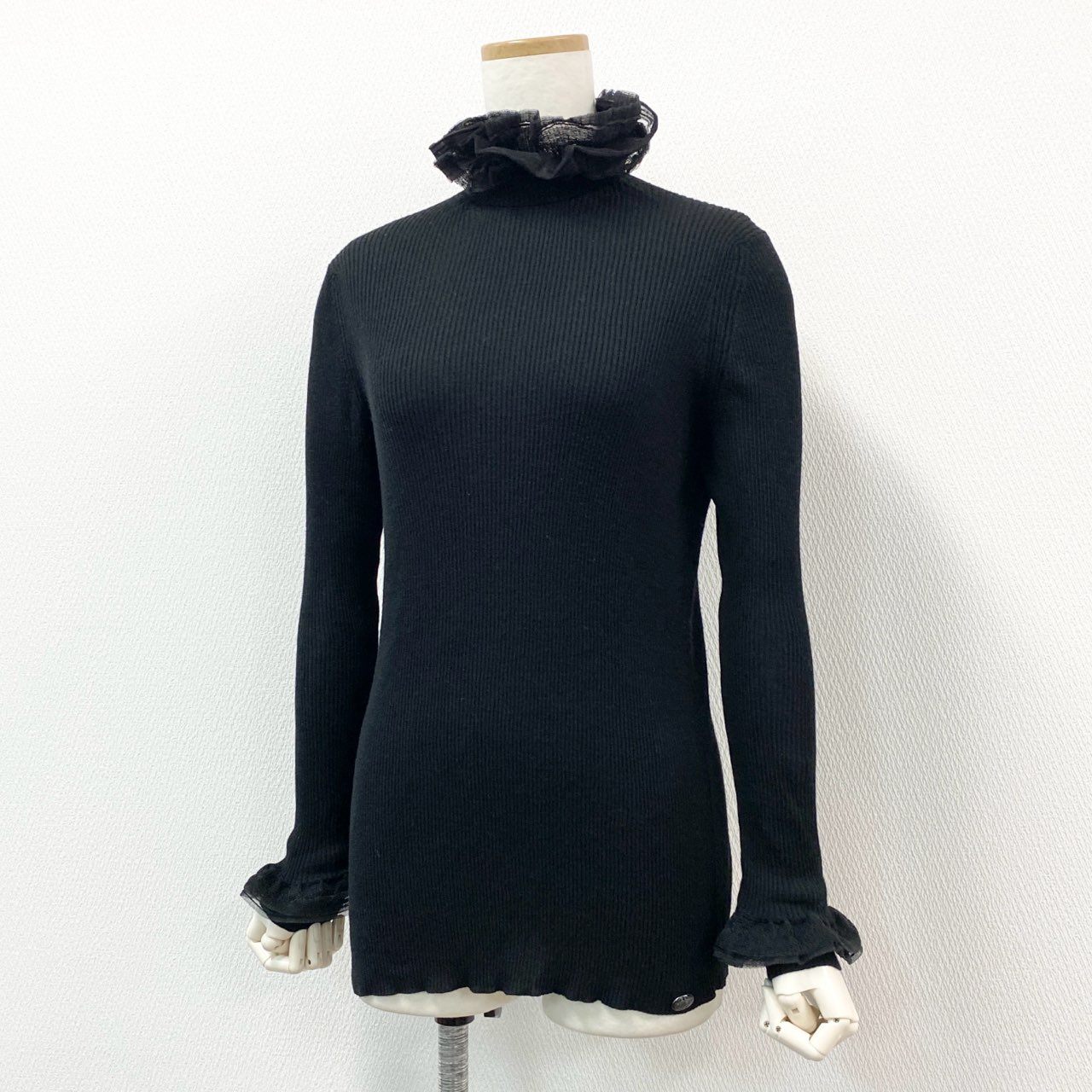 34d4 CHANEL シャネル リブニット 長袖セーター トップス フリル ココマーク装飾 P51988K06686 サイズ40 ブラック レディース