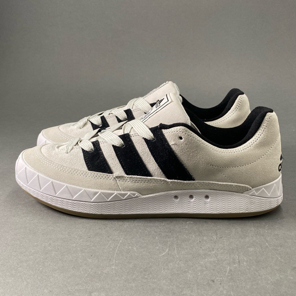 10f6 《未使用保管品》 adidas アディダス ADIMATIC アディマティック スニーカー 29cm ホワイト スウェード シューズ タグ付き