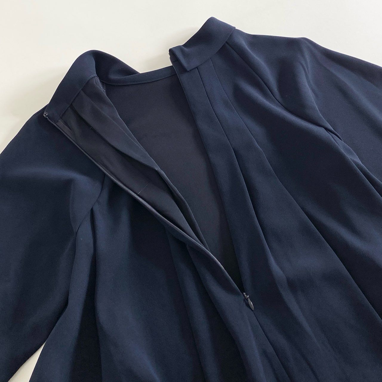 64i11 定価¥30,800 ADORE アドーア ドライタッチ ジョーゼットブラウス 531-1110214 38 ネイビー 二重織 日本製
