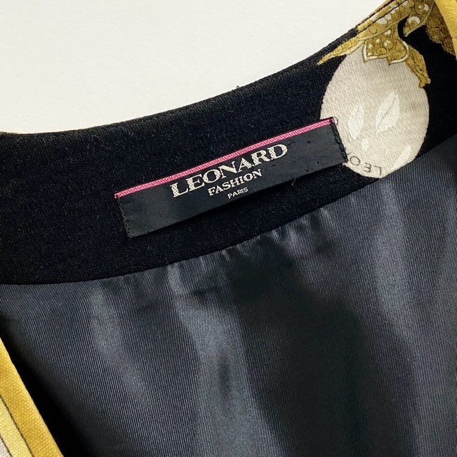 56d15 LEONARD FASHION レオナール ノーカラージャケット 総柄コート ショート丈 ブラック ウール100% レディース 日本製 L相当 婦人服 ジュエリープリント