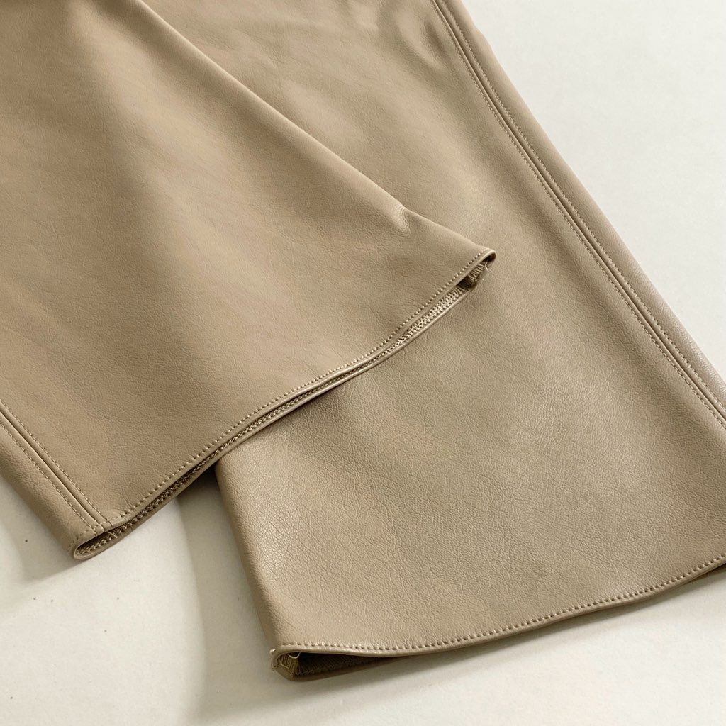 25h23 【未使用】 タグ付 'S MaxMara エスマックスマーラ エコレザーパンツ スラックス ボトム サイズS ベージュ レディース