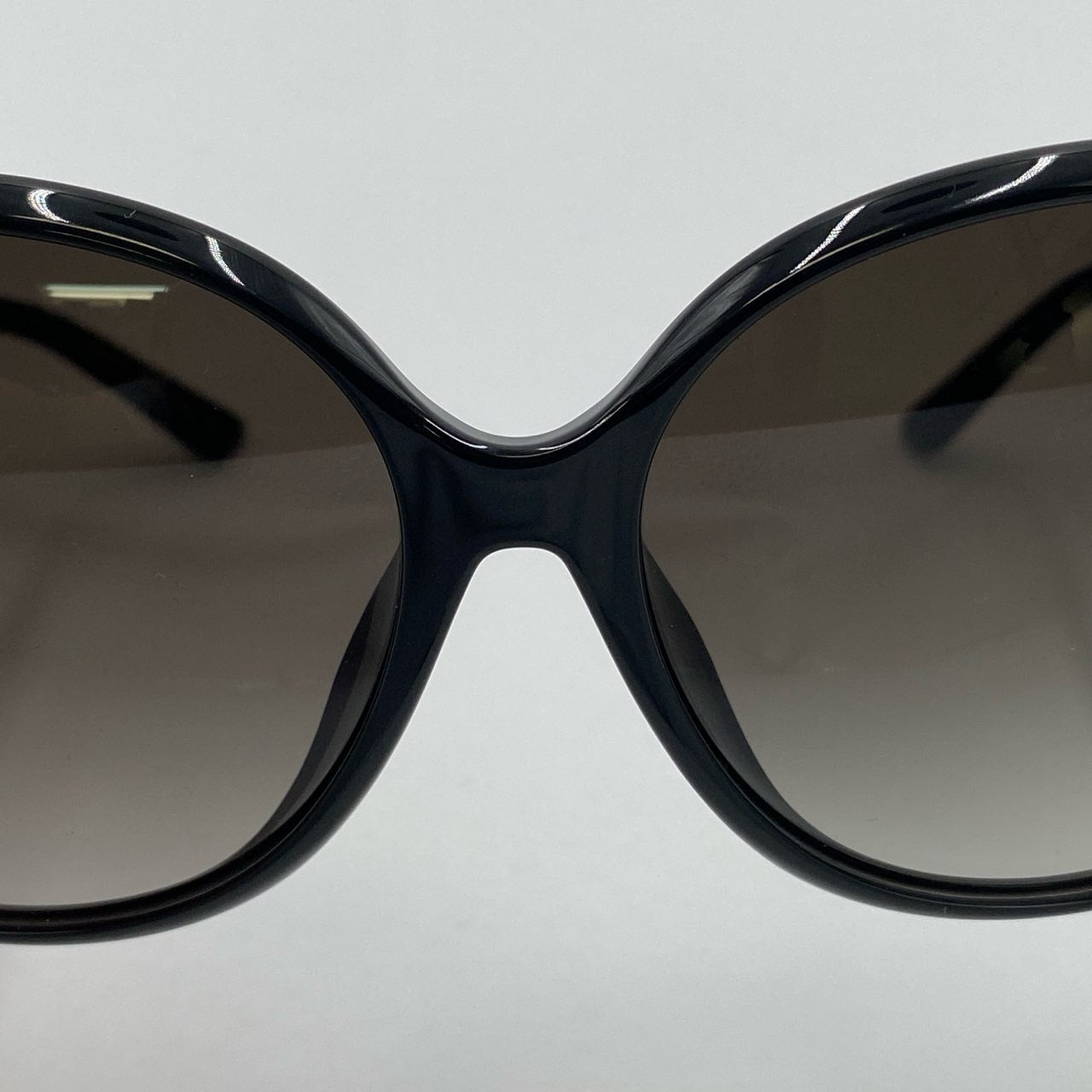 h7《極美品》 GUCCI グッチ バタフライ サングラス GG0076SK 62□15 ブラック ゴールド アレッサンドロ アイウェア 眼鏡 ケース クロス付きt18r