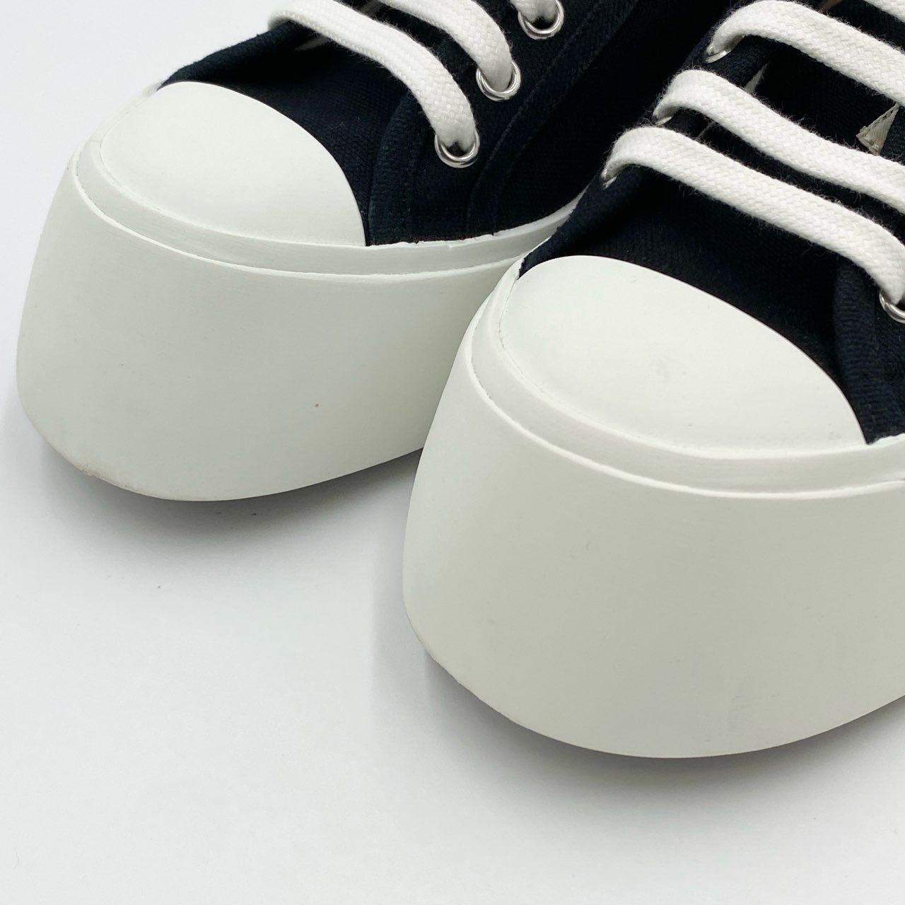 1h20《極美品》 MARNI マルニ PABLO パブロ ビッグフット スニーカー シューズ サイズ37 ブラック ホワイト キャンバス レディースk02i