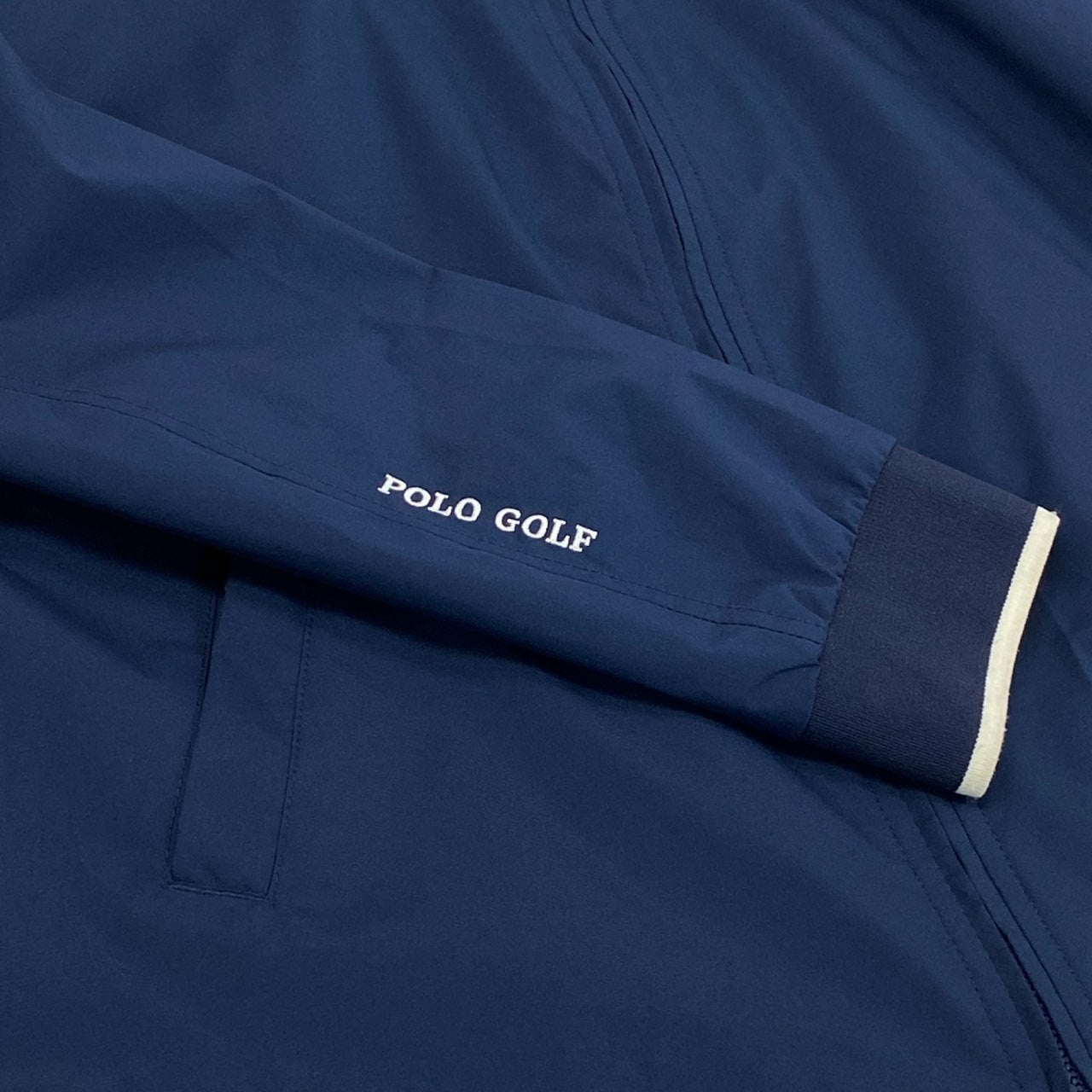 28f14 《美品》 POLO GOLF RALPH LAUREN ポロゴルフ ラルフローレン ブルゾン ジャケット ポニー刺繍 撥水 ストレート サイズXS ネイビー メンズ 紳士服 ゴルフウェア