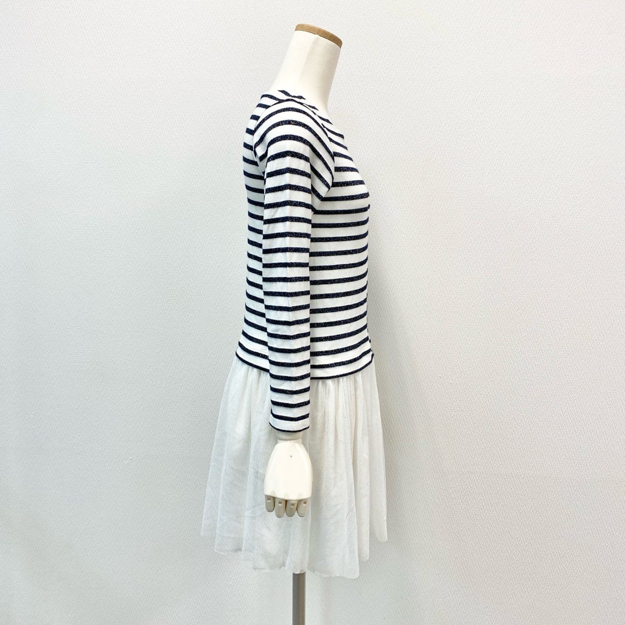 5i12 《未使用品》タグ付 PETIT BATEAU プチバトー ラメマリニエールチュール付 長袖ワンピース ボーダー柄 152 ホワイト ネイビー キッズ 子供服k02i