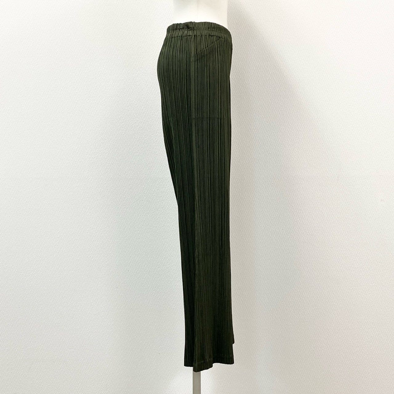 59e9 PLEATS PLEASE プリーツプリーズ プリーツパンツ ボトム サイズ4 PP83-JF414 カーキ レディース 女性用 イッセイミヤケ