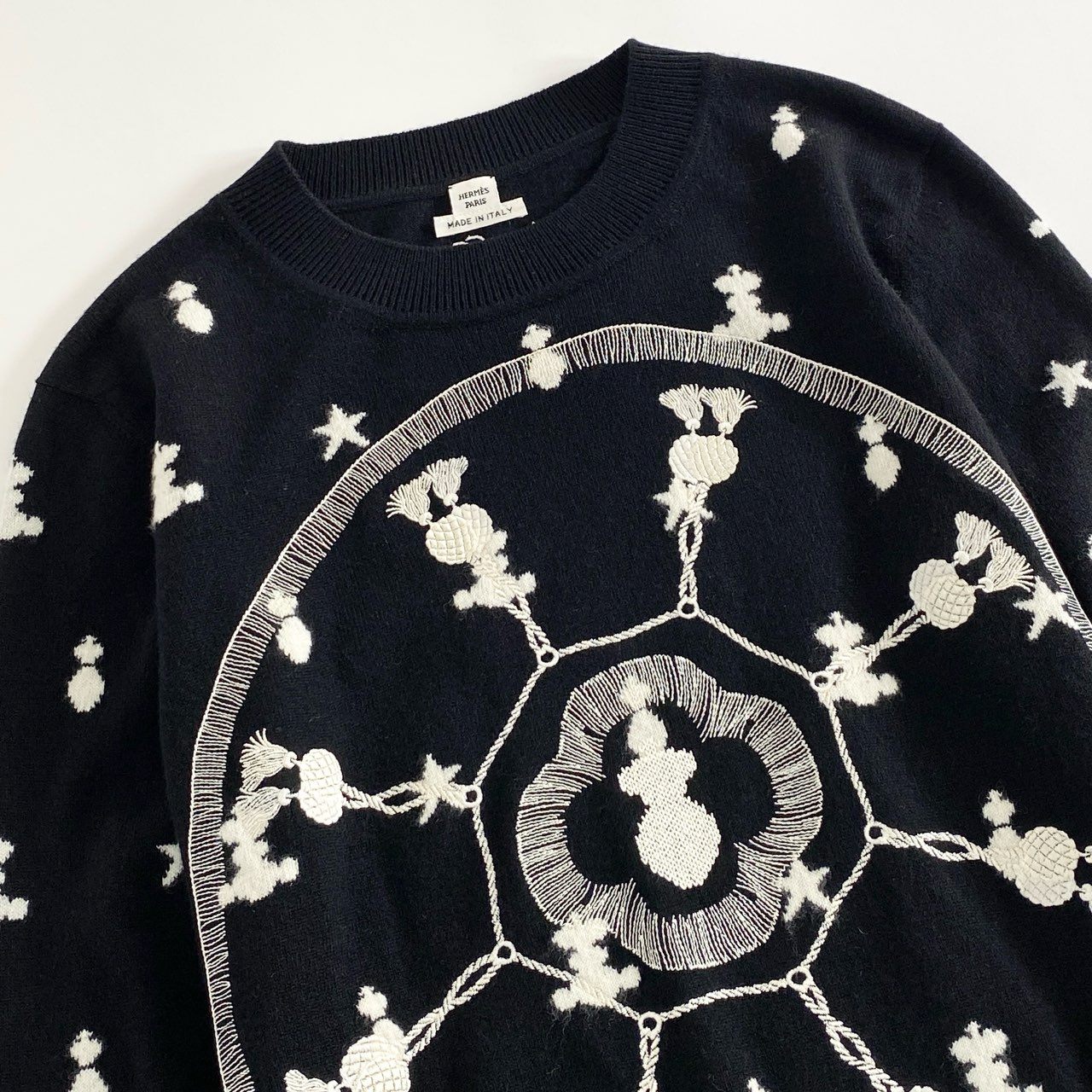 79j2 HERMES エルメス Poste et Cavalerie サーベル飾袋 刺繍 カシミアニット セーター サイズ42 ブラック ホワイト カシミヤ100% レディース イタリア製