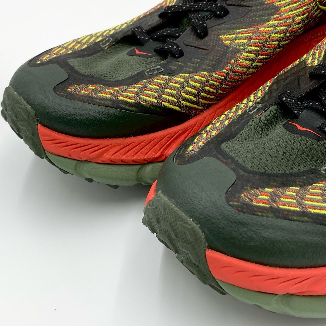 1i4 《極美品》 HOKA ONEONE ホカオネオネ MAFATE SPEED 4 マファテスピード スニーカー 28cm カーキ トレイル ランニング アウトドアt18r