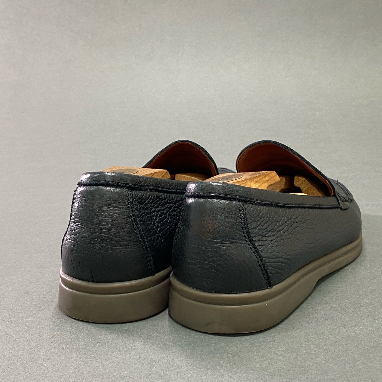 4c21 Loro Piana ロロピアーナ レザー スリッポン スニーカー 40 1/2 ダークグレー Leather シューズ イタリア製