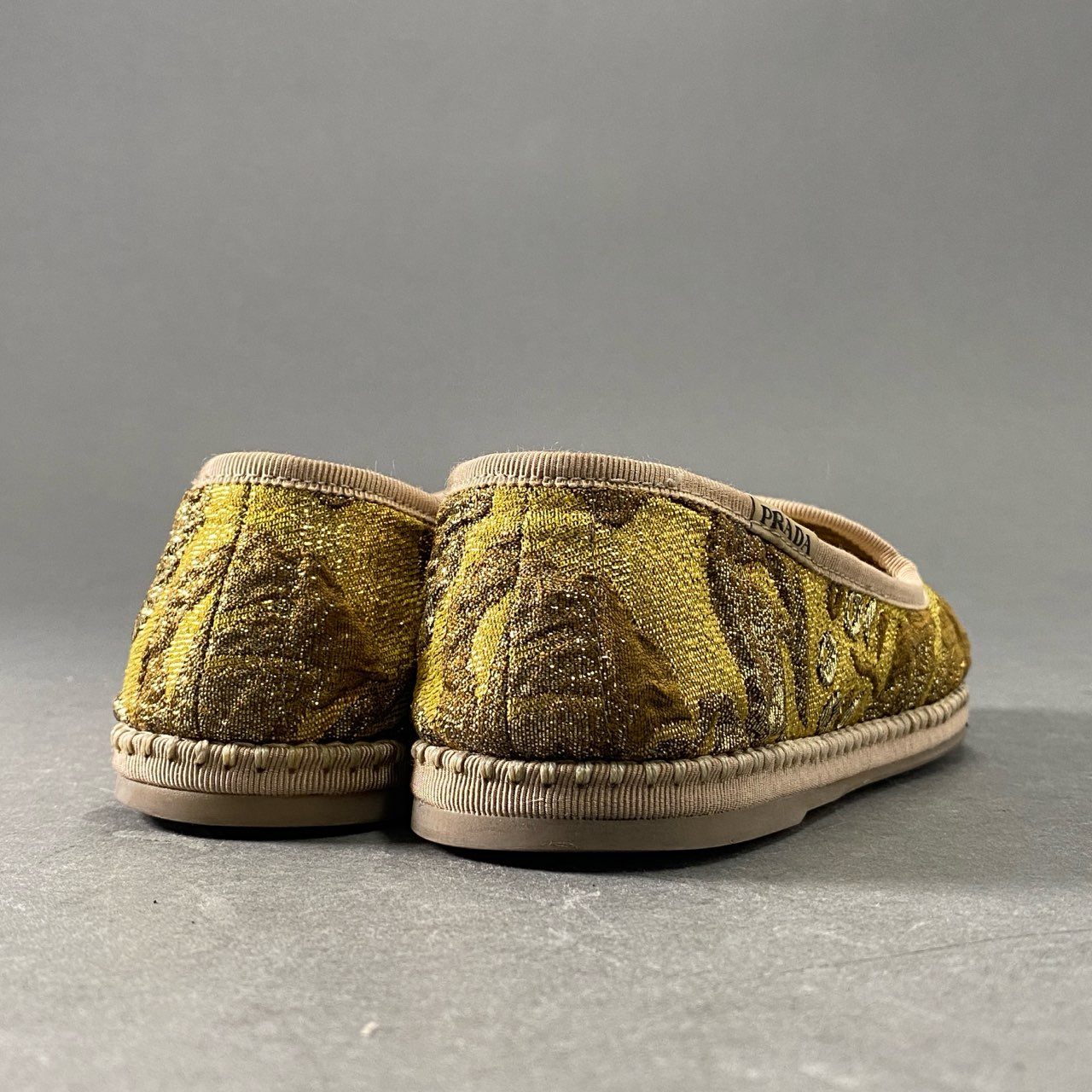 2f13 【美品】 PRADA プラダ ジャガード トロピカルデザイン エスパドリーユ フラットシューズ サイズ36 ゴールド レディース