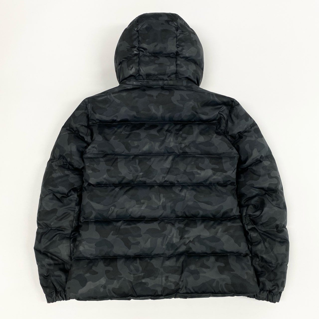 16j20 LOVELESS ラブレス カモフラージュ フーデッド ダウンジャケット S ブラック WHITE GOOSE DOWN ワンポイント刺繍t18r