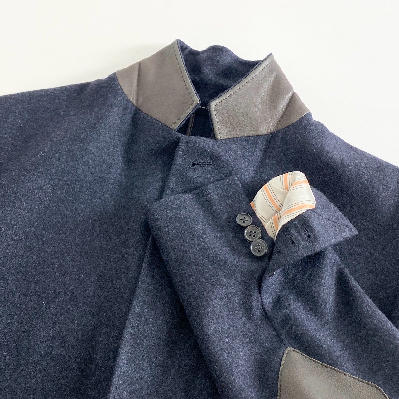 46e14 イタリア製 HERMES エルメス テーラードジャケット ブレザー レザーエルボーパッチ サイズ46 ネイビー カシミヤ100% メンズ 紳士服