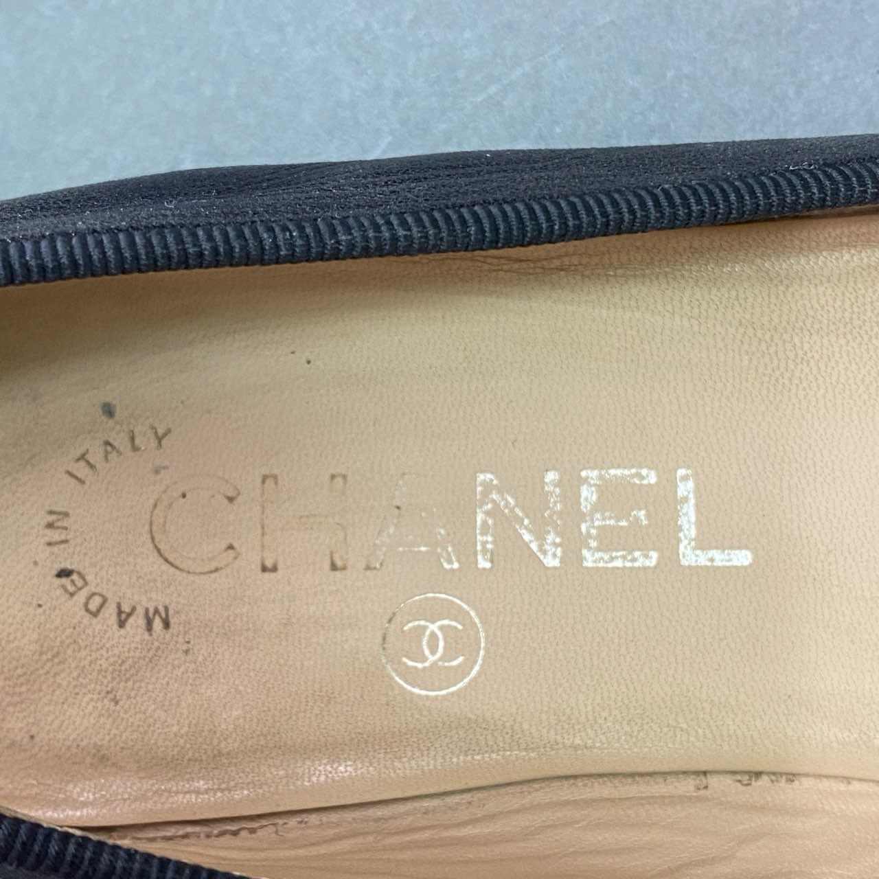 1b17 CHANEL シャネル ココマーク エナメルトゥ フラットシューズ 35 1/2 ブラック レザー イタリア製 パンプス スリッポン