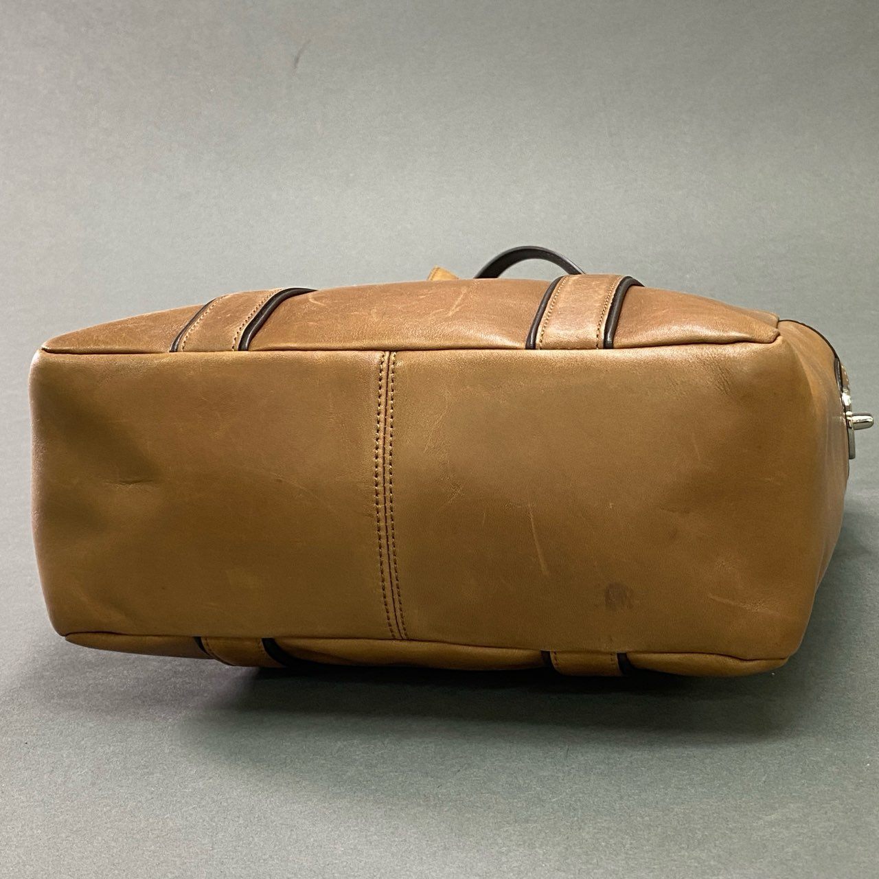 Cc21 COACH コーチ レザートートバッグ 8E92 ブラウン Leather ワンショルダー ターンロック カバン ユニセックス