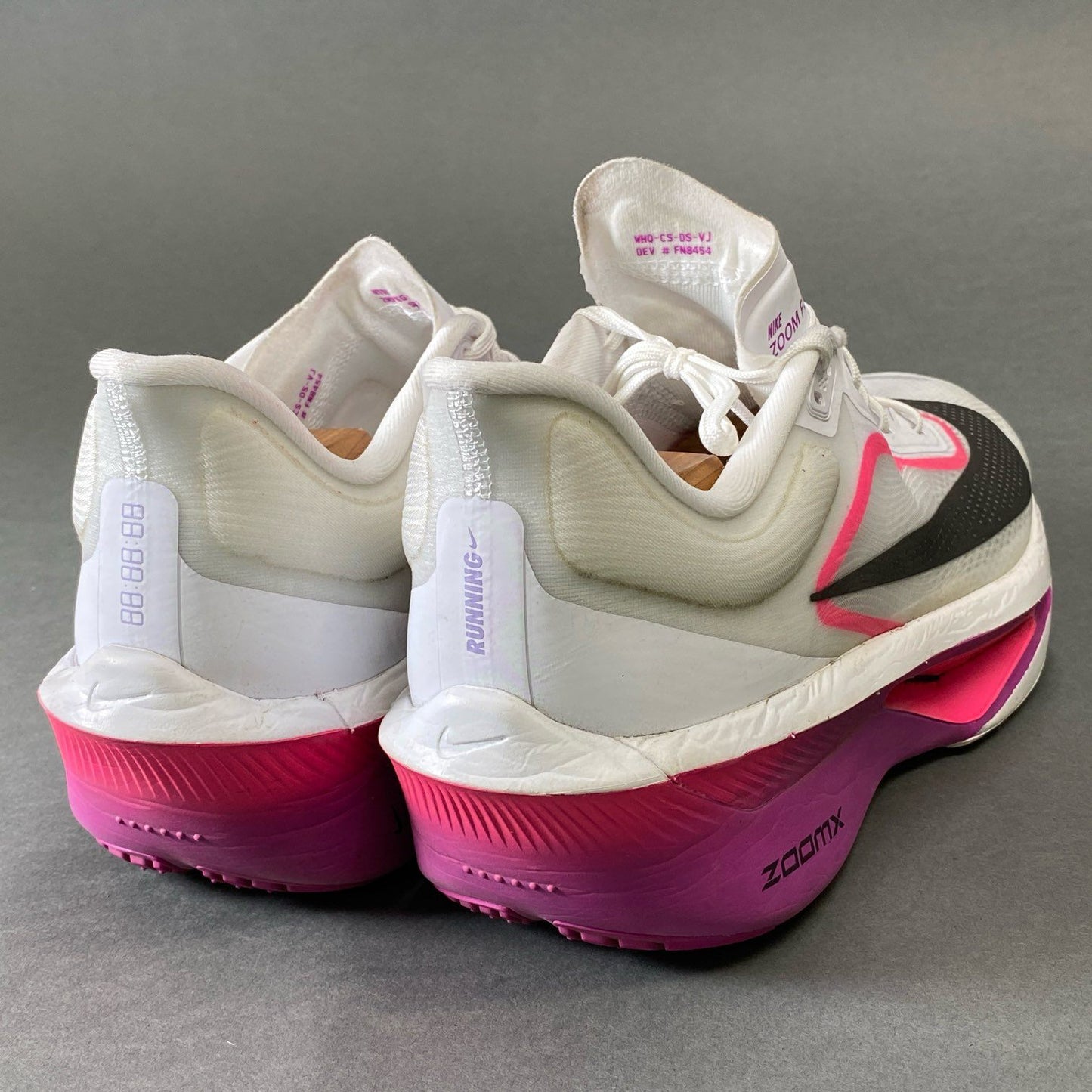 3g9 NIKE ナイキ ZOOM FLY 6 ズームフライ FN8454-101 28.5cm ホワイト ピンク シューズ