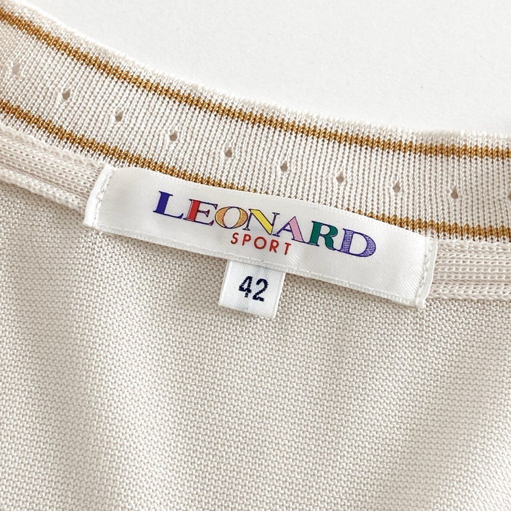27f20-4 《美品》 大きいサイズ LEONARD SPORT レオナール カンカン素材切替 カーディガン ニットカーディガン 美しい花柄プリント 着丈ゆったり 0568648 サイズ42 マルチカラー レディース 日本製
