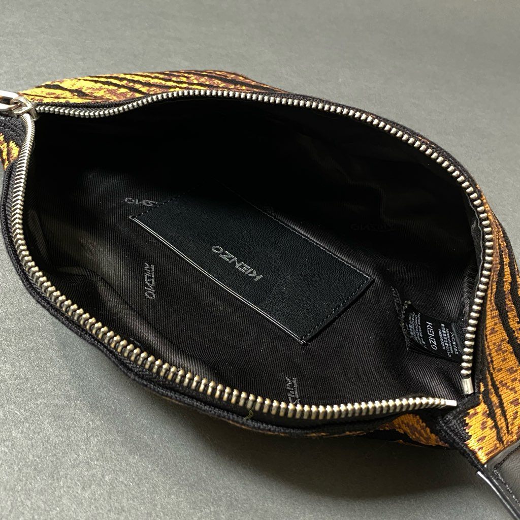 Ff29 KENZO ケンゾー タイガーカモ ウエストポーチ ボディバッグ オレンジ ブラック ロゴパッチ