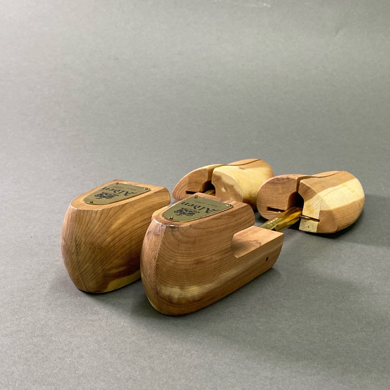 1e16③ Alden オールデン ウッドシューツリー M 茶系 木製 シューズキーパー ビジネス 革靴
