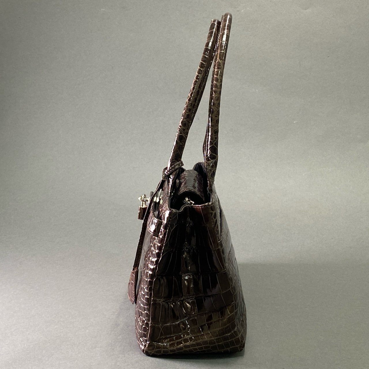 Cf10 《美品》 シャイニングクロコ ターンロック ショルダーバッグ ブラウン クロコダイルレザー 本クロコ 本革 ワニ Crocodile Leather