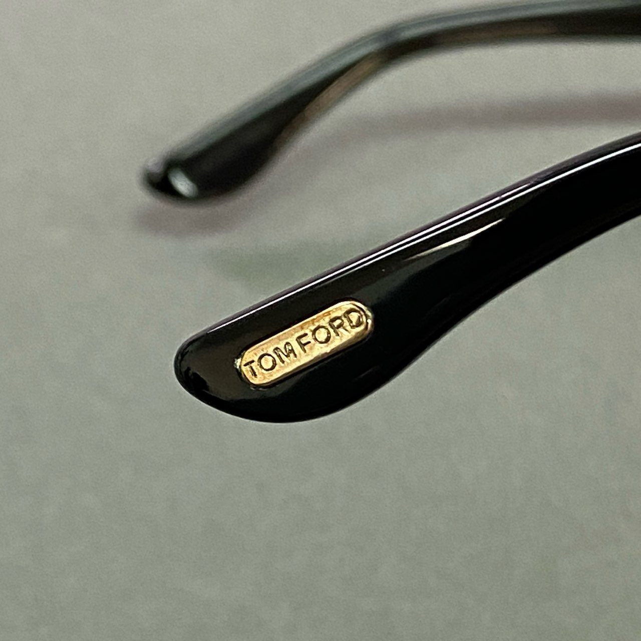 j29 TOM FORD トムフォード サングラス 眼鏡 アイウェア メガネ スクエア ウィリントン イタリア製 TF892-2 56□22 145 ブラック