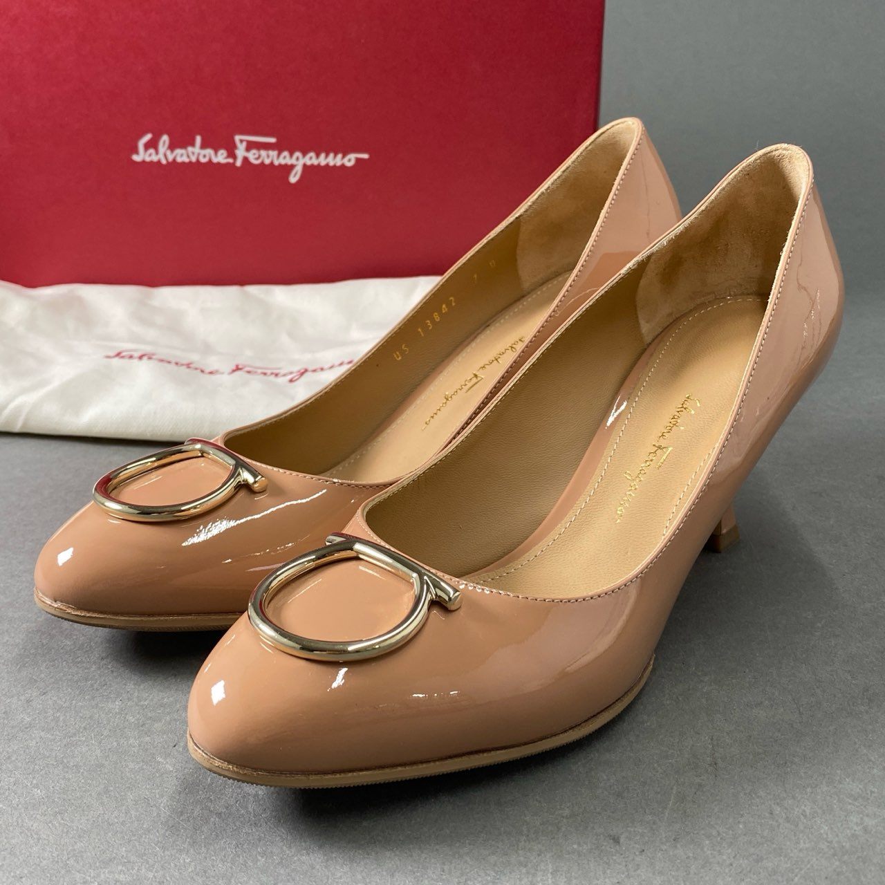 9f13 Salvatore Ferragamo サルヴァトーレフェラガモ SERINA セリナ ガンチーニ パンプス サイズ7D ピンク –  VALUE STOCK MALL