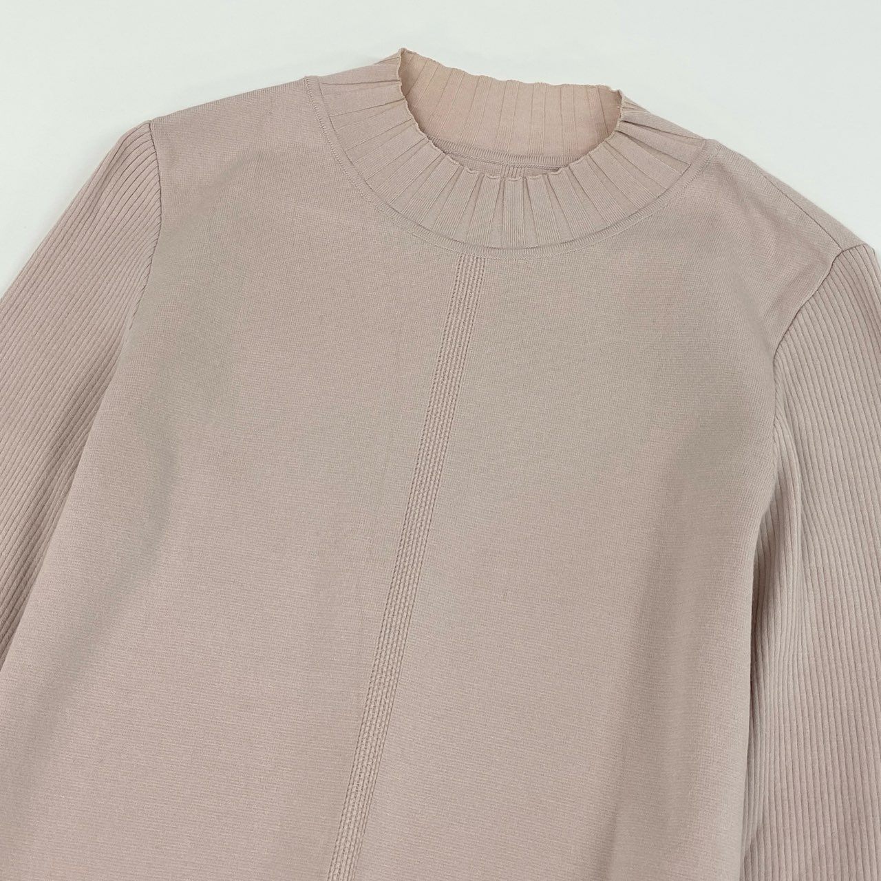 58f16 【美品】 FOXEY フォクシー 長袖ニット Vネックニット セーター リブニット ブランドロゴ レディース 日本製 女性用 27345 40 ブラック