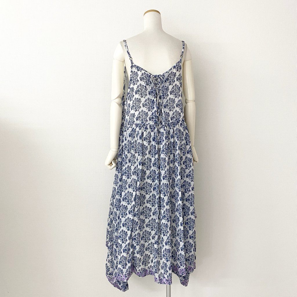 27e24-1 《未使用》 AS KNOW AS olaca アズノウアズ オオラカ インドへ誘うキャミワンピース 膝丈ワンピース サイズ19 ホワイト×ブルー レディース